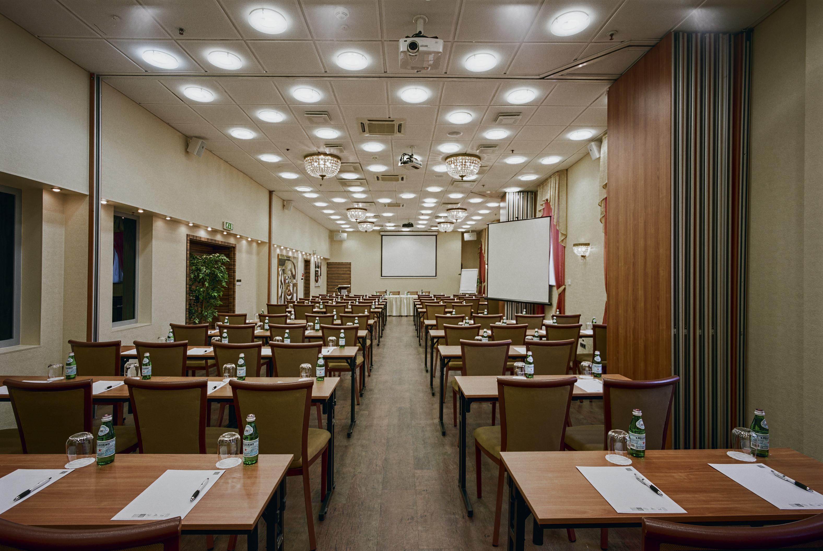 Avalon & Conferences Hotelli Riika