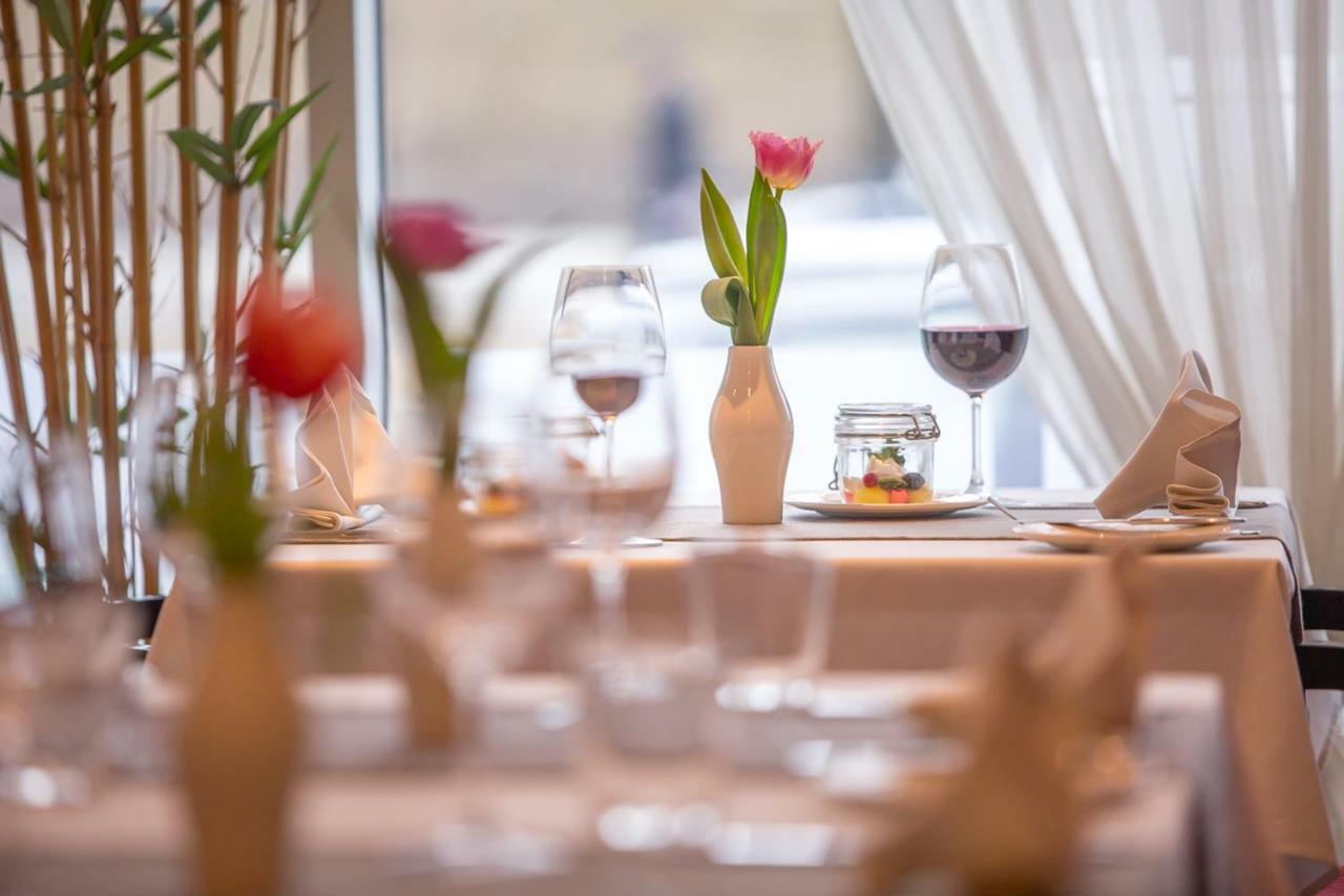 Hotelli Avalon & Conferences 4*