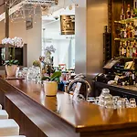 Avalon Hotel&Conferences